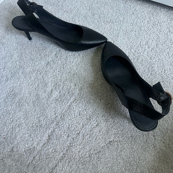 Black Leather Sling Back 👠 - Picture 4 of 7